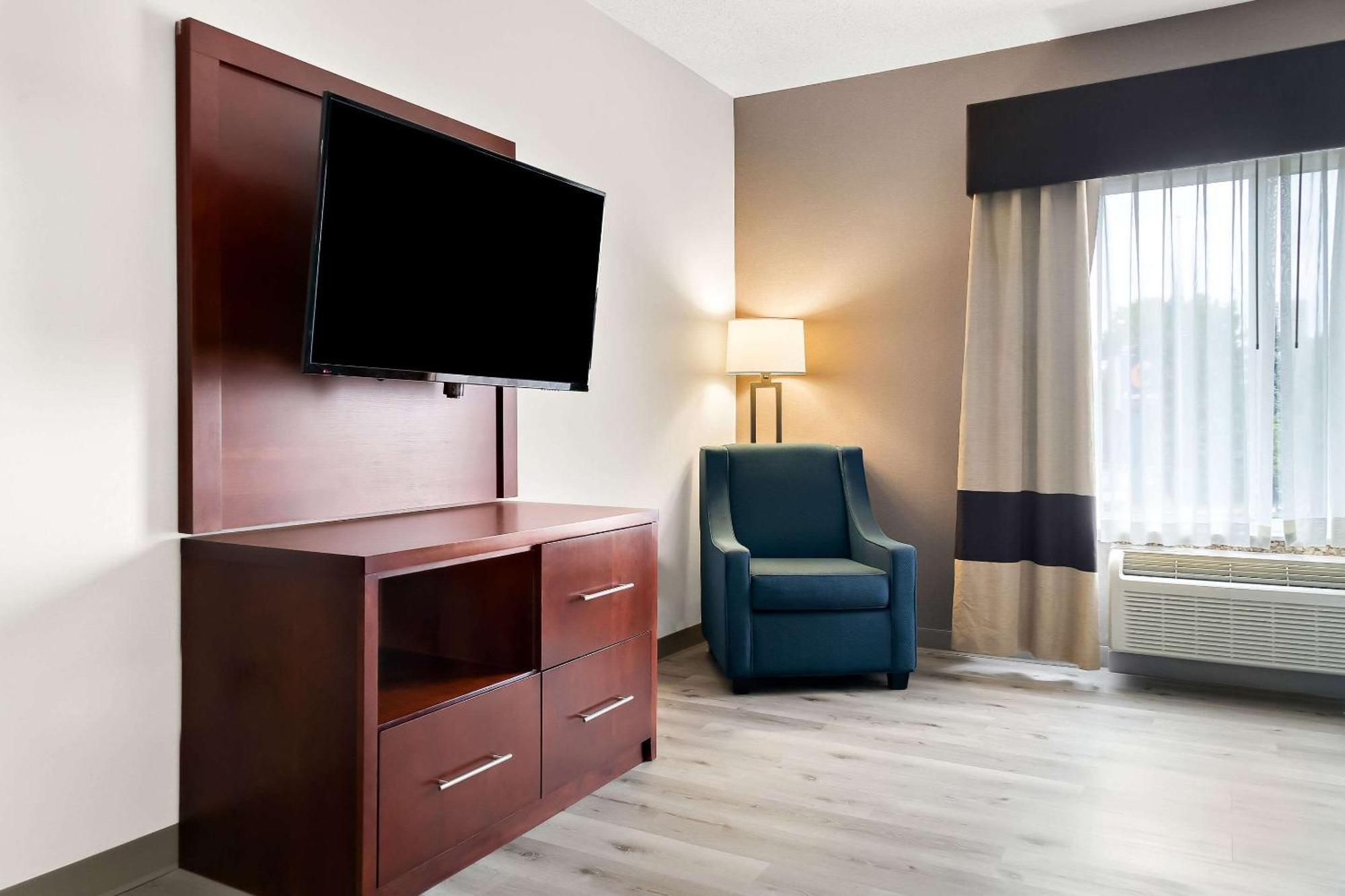 Comfort Suites Southfield-Detroit Eksteriør bilde