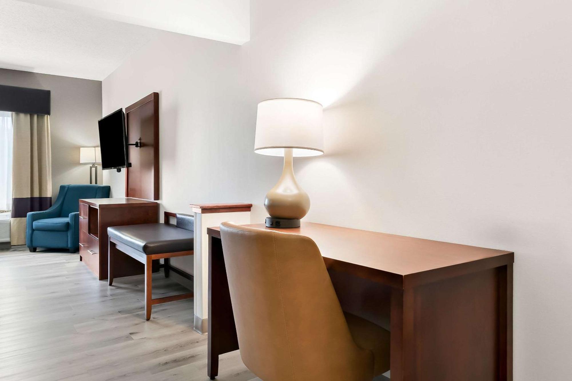 Comfort Suites Southfield-Detroit Eksteriør bilde